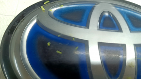 Emblemă bara față hibridă Toyota Rav4 19-24 pentru radar, zgârieturi, element de fixare rupt