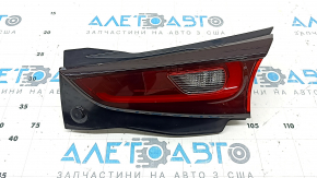 Фонарь внутренний дверь багажника правый Mazda CX-5 22-25 signature illum, потерт