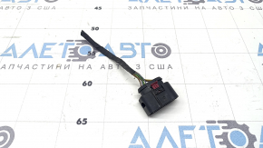 Фишка на датчик слепых зон BSM задняя левая Audi A6 C8 19- 9 пинов