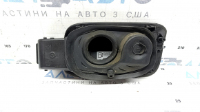 Корпус лючка бензобака Audi A6 C8 19-25 сломано крепление