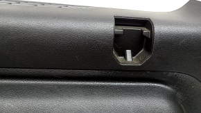 Ornament arc stânga Jeep Grand Cherokee WL 22-26 negru, plastic, cu suprapuneri, zgârieturi, uzat