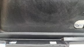 Ornament arc stânga Jeep Grand Cherokee WL 22-26 negru, plastic, cu suprapuneri, zgârieturi, uzat