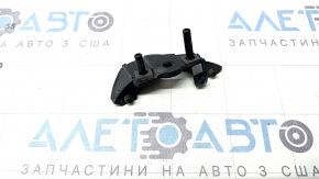 Fixarea încuietorii clapetei de alimentare cu combustibil la Mazda CX-5 17-25
