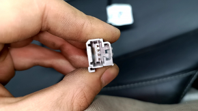 Spătar banchetă dreapta spate, rândul 2, Jeep Grand Cherokee WL 22-24, piele neagră, cusături gri, încălzit, ruptură de material pe spate, plastic crăpat