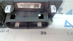 Ornament consolă centrală Jeep Grand Cherokee WL 21-26 pentru brichetă, USB și HDMI, zgârieturi, crăpătură în suport