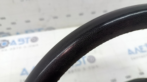 Volan fără accesorii pentru Jeep Grand Cherokee WL 21-24, piele neagră, încălzit, cusături gri, cu ornamente spate și placă de semnalizare, necesită curățare, zgârieturi