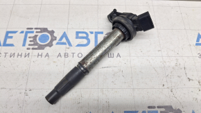 Катушка зажигания Lexus CT200h 11-17 ржавчина