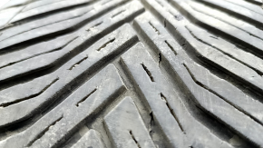 Anvelopă R19 225/55 Michelin CrossClimate2 2022 iarnă, 4 mm, microfisuri
