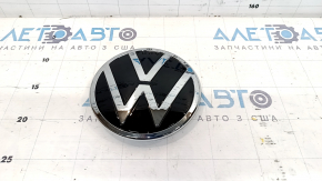Эмблема решетки радиатора VW Jetta 22-23