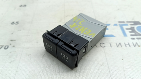 Hub USB Toyota Venza 21-22 zăvor spart