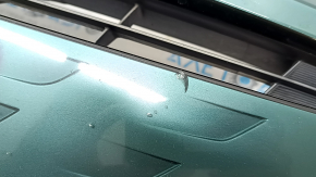 Grilă radiator pentru Toyota Prius 50 Prime 17-19 cu emblemă, sub radar, fără senzori de parcare, zgârieturi, ciobiri, elemente de fixare rupte