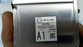 Камера слежения за полосой Toyota Prius 50 Prime 16-18 на лобовом