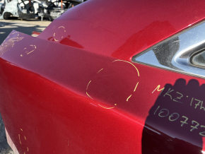 Aripă spate dreapta Lincoln MKZ 13-20 pe caroserie, roșie, lovituri, denivelări, ruptă la cusătură, gaură care nu este din fabrică