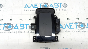 Беспроводное зарядное устройство Toyota Prius 50 17-18 черное, царапины