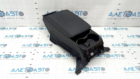Cotieră consolă spate și suporturi pahare Toyota Prius 50 Prime 17-19 piele neagră, zgârieturi