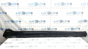 Порог правый Audi A5 F5 18-19 5D черный, затерт