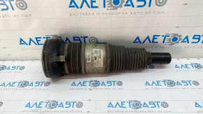 Amortizorul pneumatic față dreapta al modelului Audi Q7 16-26 bate în mașină