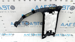 Накладка задней стойки правая передняя Subaru Forester 25-26 черная, потерта