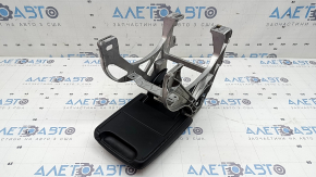 Подлокотник Audi A5 F5 18-19 кожа черная, с кронштейном, вмятины, под чистку