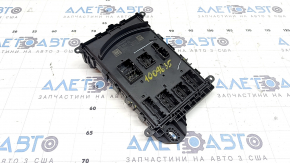 Elemente de fixare rupte la modulul de control al caroseriei BCM Jeep Grand Cherokee WL 21-23