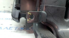 Carcasa încălzitorului goală a aparatului de aer condiționat Jeep Grand Cherokee WL 22-26 pentru 3 zone, suportul este defect