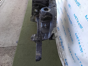 Sfertul stânga față al Toyota Camry v40 07-11 a fost tăiat cu ferăstrăul împreună cu stâlpul central, negru, ruginit