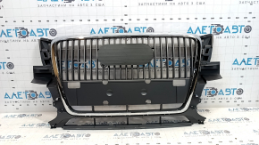 Решетка радиатора grill Audi Q5 8R 11-12 дорест, черн с хром молдингом