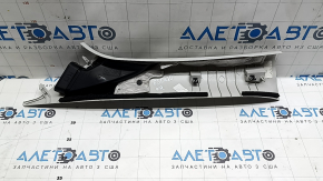 Ornament stâlp față dreapta Ford Escape MK4 23-26 gri, zgârieturi, necesită curățare