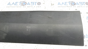 Ornament ușă stânga față inferioară Ford Escape MK3 17-19 structură, zgârieturi, prindere ruptă, deformată