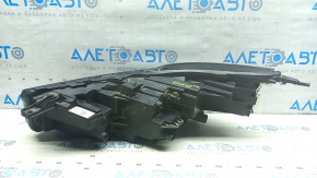 Ansamblu far față dreapta Ford Escape MK4 23-26 LED, chipuri