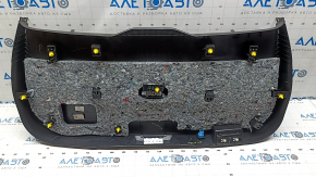 Обшивка двери багажника нижняя Ford Escape MK4 20-26 черная, потерта, царапины
