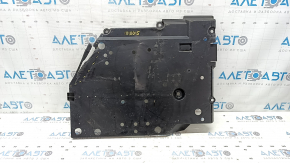 Apărătoare rezervor dreapta Subaru Forester 25-26 ruptură