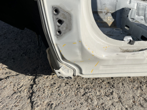 Panou lateral stânga față la un Subaru Forester 25-26 de pe caroserie, alb, lovit