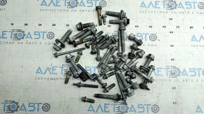 Hardware-ul suspensiei spate pentru Ford Escape MK4 23- FWD, incomplet