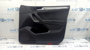 Обшивка двери карточка передняя правая VW Tiguan 22-24 черная, подлокотник кожа черная белая строчка, вставка кожа черная с белой строчкой, серый молдинг, с пищалкой, с ручкой, царапины