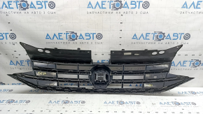 Решетка радиатора grill VW Tiguan 22-24 с эмблемой, под радар, эмблема под полировку, царапины