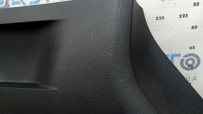 Обшивка арки левая VW Tiguan 21-24 черная под 2 ряда, без рычага откидывания, царапина