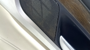 Ornament ușă, placă portbagaj dreapta spate, BMW X3 G01 18-24, negru, inserție și cotieră, piele bej OYSTER, mulaj sub lemn, stejar închis Perlglanz cromat, cu mâner, necesită curățare, rupturi, coroziune a plasei
