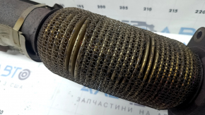 Țeava de eșapament cu convertor catalitic pentru Infiniti QX50 19-22 are o plasă ruptă și este ruginită