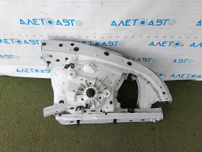 Lonjeronul stâng cu un pahar de BMW 5 F10 11-16 a fost tăiat, alb