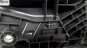 Suport podea portbagaj dreapta pentru VW Tiguan 18-24, negru, ghidaj rupt, fragment lipsă