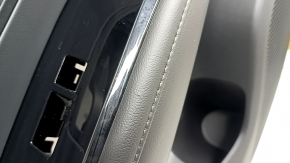 Ornamente ușă spate stânga Hyundai Tucson 25-26 negru, inserție material textil negru, cotiera piele neagră, husă geam lucioasă pentru scaune încălzite, zgârieturi