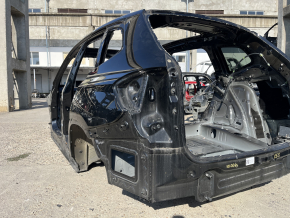 Aripă spate stânga BMW X3 G01 18-24 pe caroserie, neagră, lovituri, denivelări