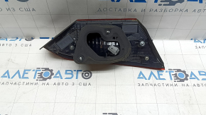 Фонарь внешний крыло правый Toyota Camry v70 21-24 галоген, царапины
