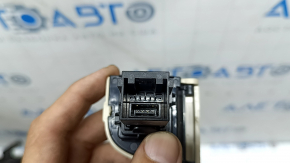 USB Hub Toyota Camry v70 21-24 ,бежевая накладка