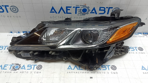 Far stânga față Toyota Camry v70 18-24 halogen+LED, zgârieturi, ciobiri, nisip