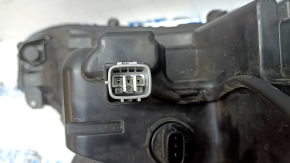 Far stânga față Toyota Camry v70 18-24 halogen+LED, zgârieturi, ciobiri, nisip
