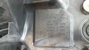 Far stânga față Toyota Camry v70 18-24 halogen+LED, zgârieturi, ciobiri, nisip