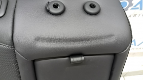 Spătarul scaunelor din spate, rândul 2, dreapta, Hyundai Tucson 25-26, fără airbag, piele neagră, încălzit, perforat, cu cotieră și centură, lovit