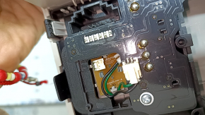 Ansamblu far față pentru VW Tiguan 18-24, gri, fără trapă, LED, tip 2, fără capac, crăpături la elementele de fixare, ghidaj rupt